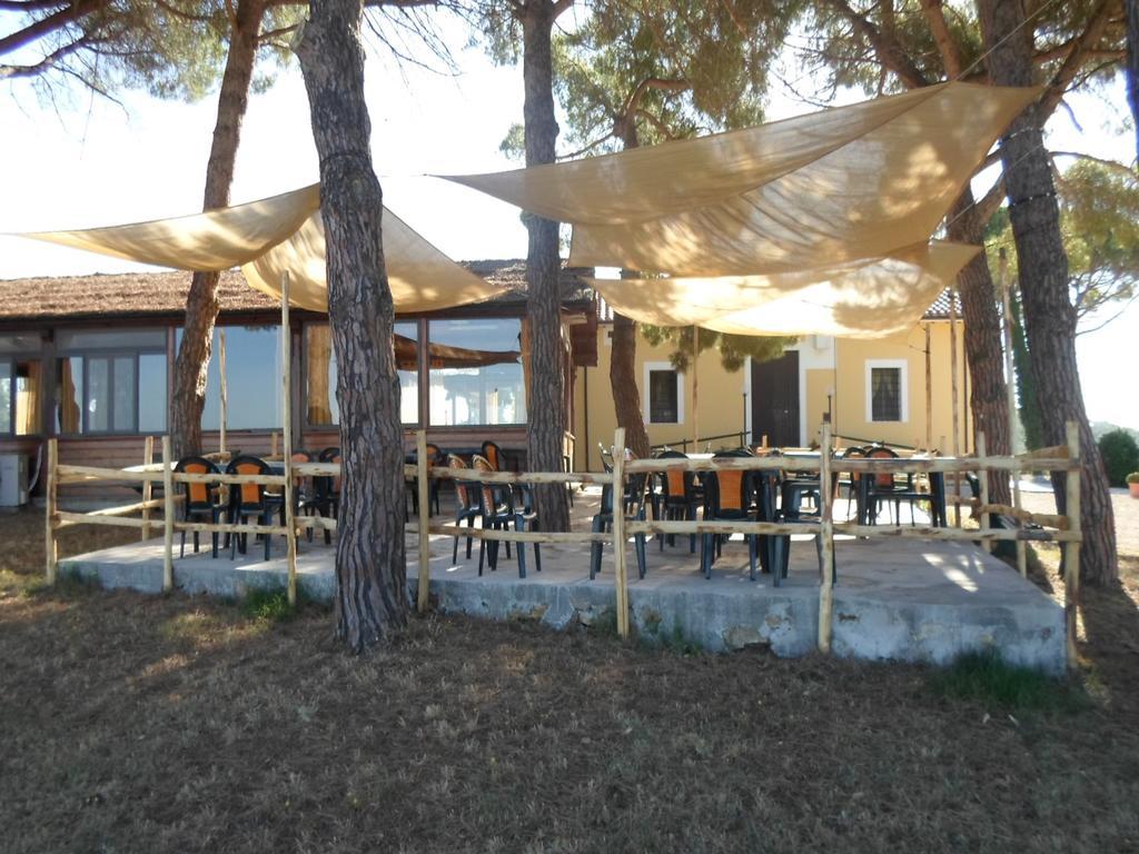 Agriturismo Toscanella Montebello Eksteriør bilde